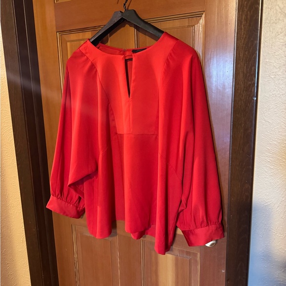 J Crew festive top for the holidays, Valentine & travel - Picture 4 of 6